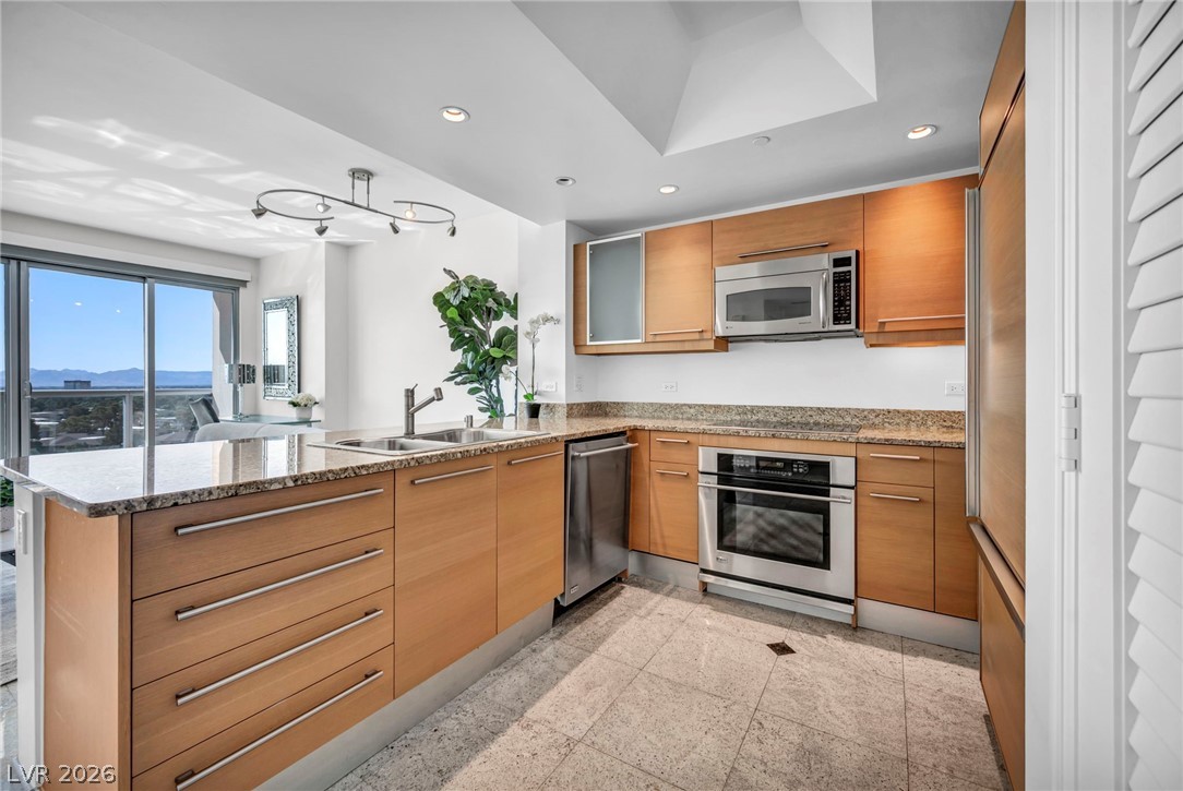 322 Karen Avenue 1005 Las Vegas NV 89109