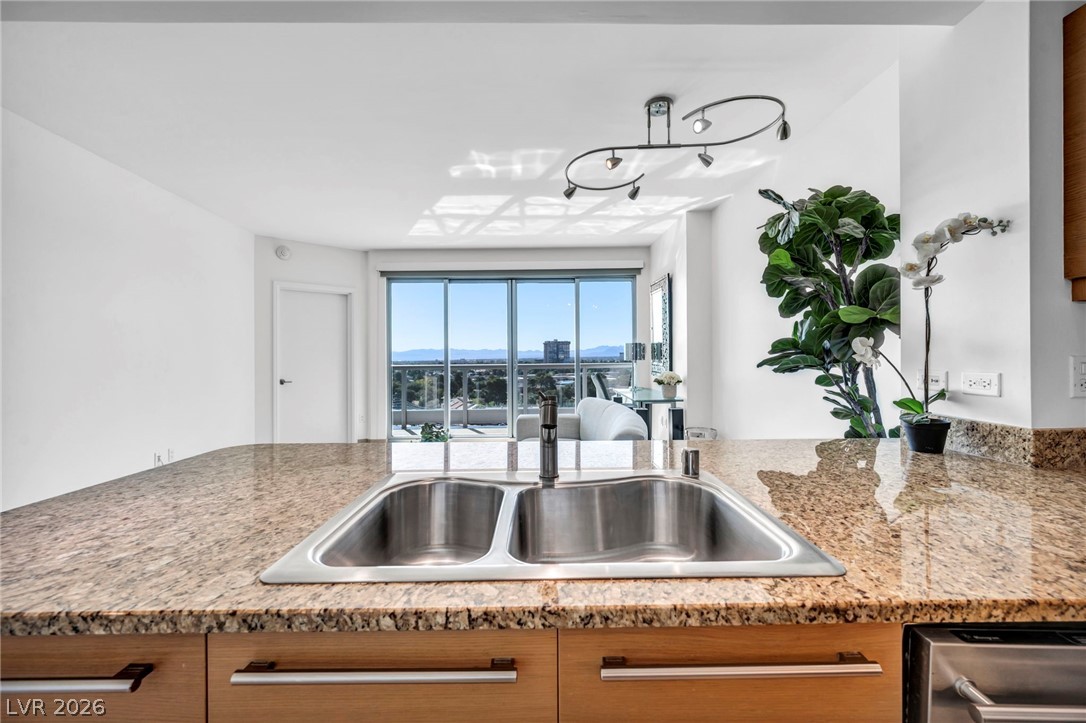 322 Karen Avenue 1005 Las Vegas NV 89109