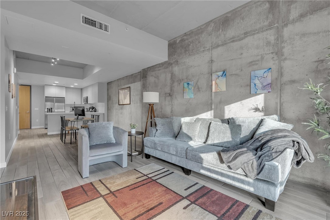 353 East Bonneville Avenue 557 Las Vegas NV 89101