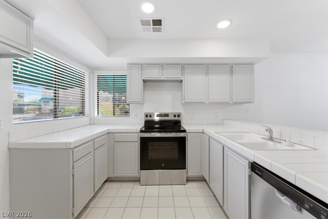 2220 Pine Breeze Lane 102 Las Vegas NV 89119