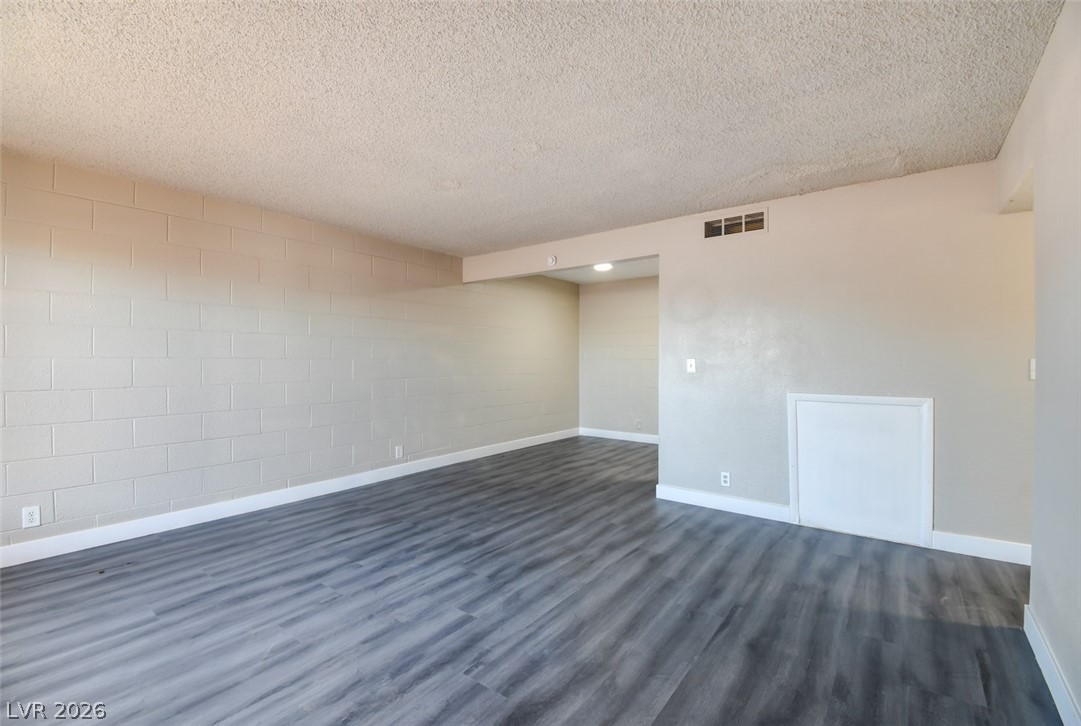 625 South Royal Crest Circle 13 Las Vegas NV 89169