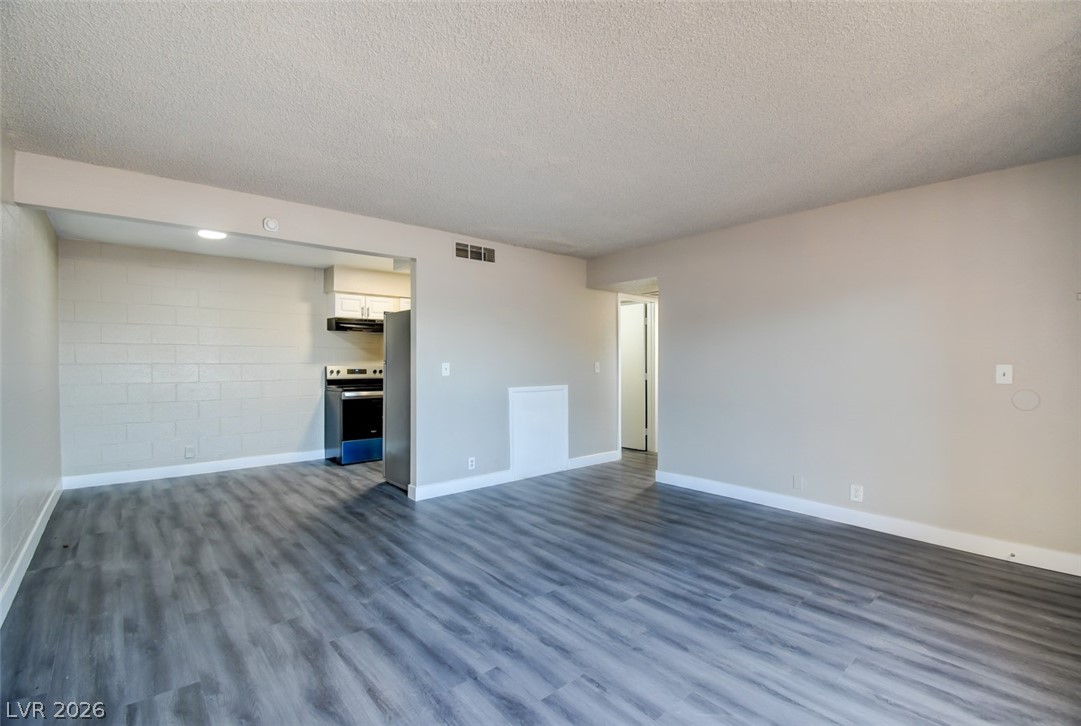 625 South Royal Crest Circle 13 Las Vegas NV 89169