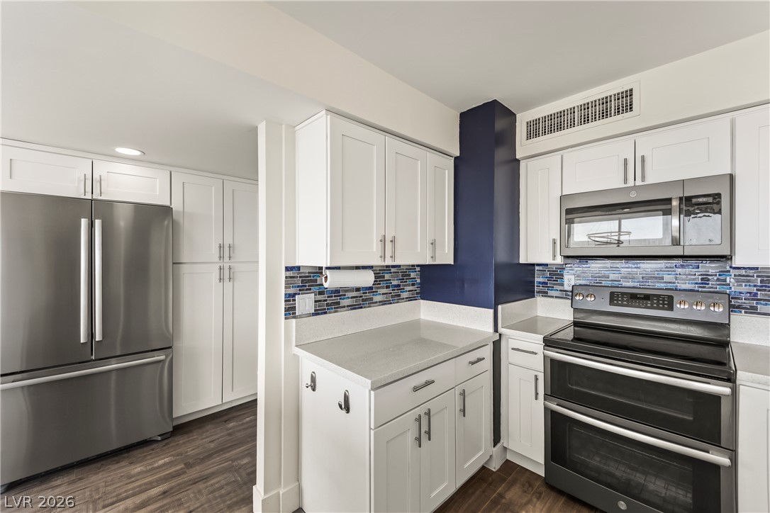 3111 Bel Air Drive 21f Las Vegas NV 89109
