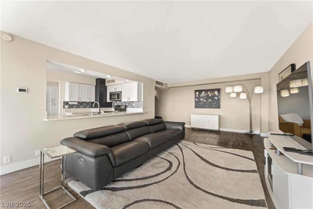 3111 Bel Air Drive 21f Las Vegas NV 89109