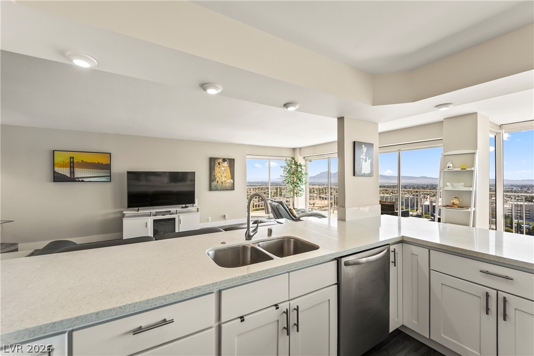 3111 Bel Air Drive 21f Las Vegas NV 89109