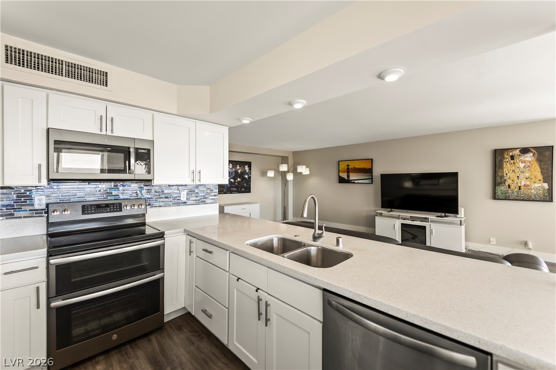3111 Bel Air Drive 21f Las Vegas NV 89109