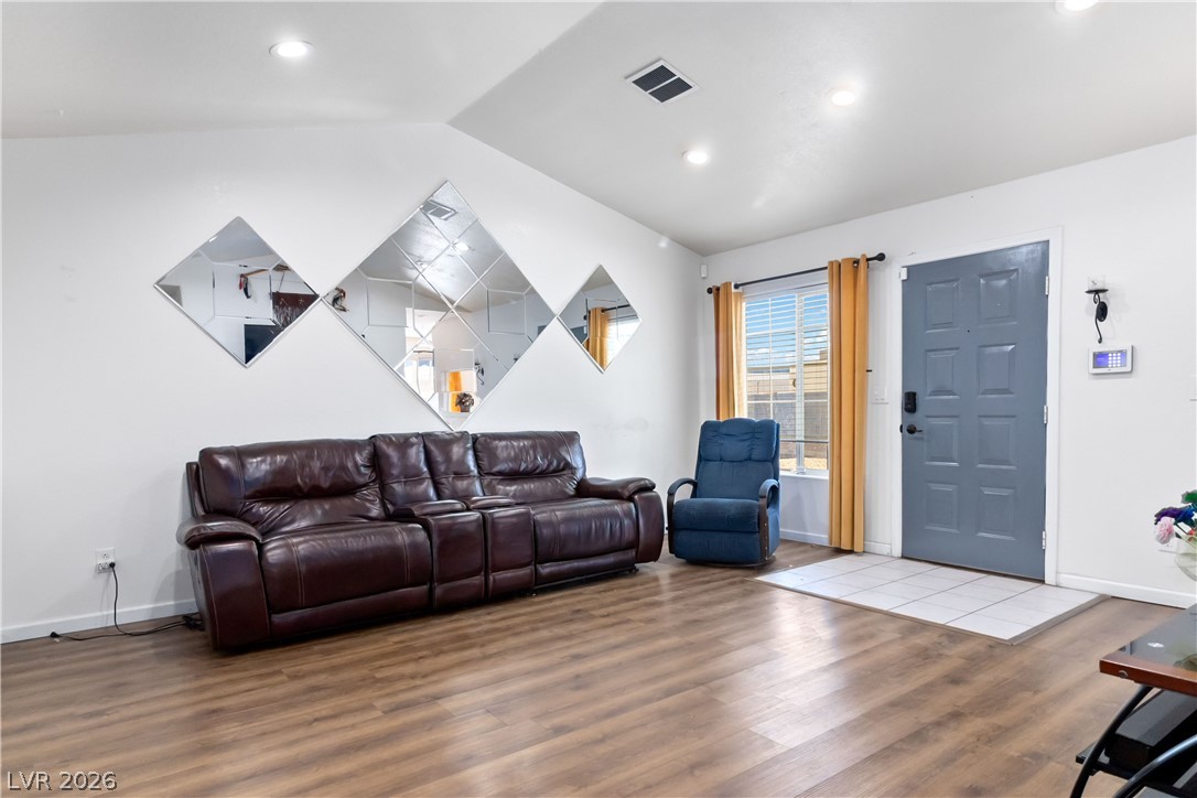 5375 Angler Circle 101 Las Vegas NV 89122