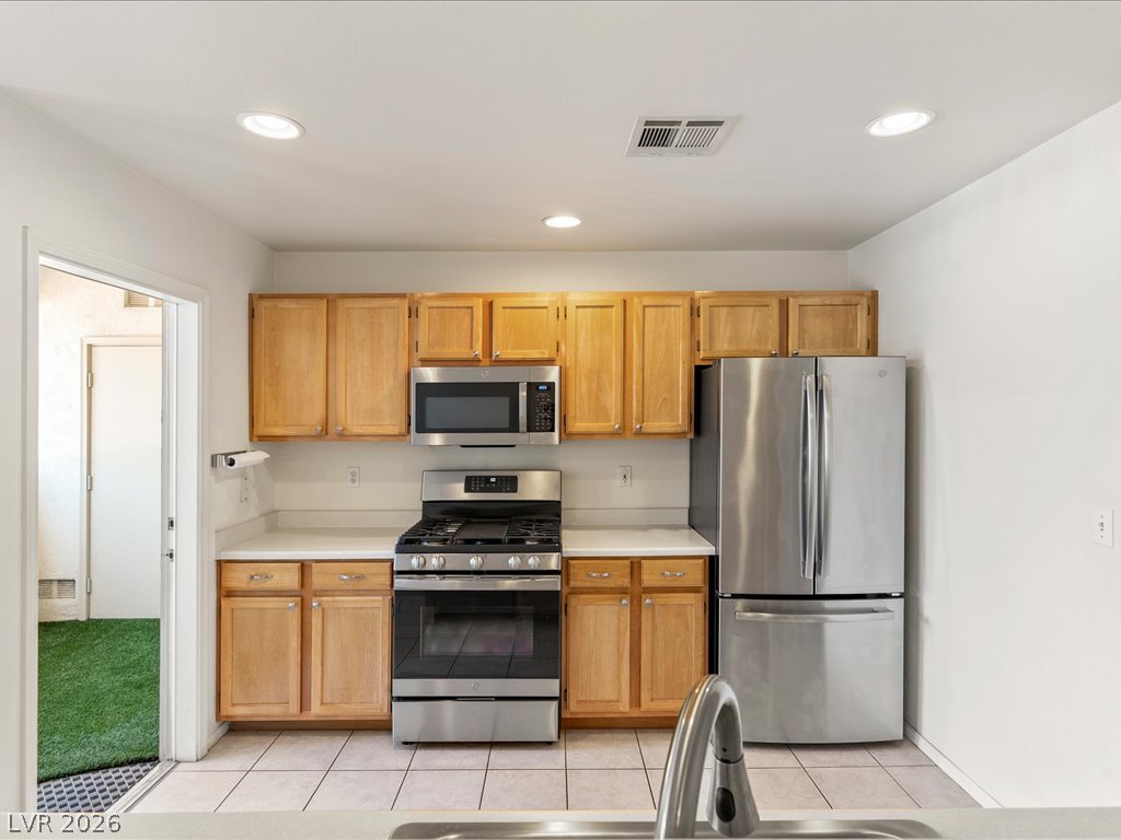 1500 Ruby Cliffs Lane 103 Las Vegas NV 89144