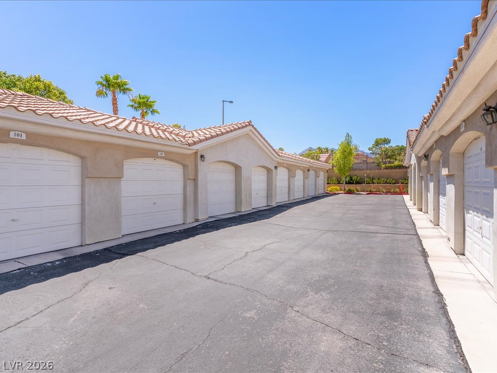 1500 Ruby Cliffs Lane 103 Las Vegas NV 89144