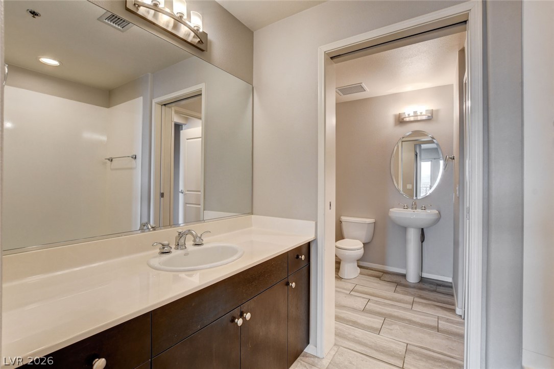 8255 Las Vegas Boulevard 1504 Las Vegas NV 89123