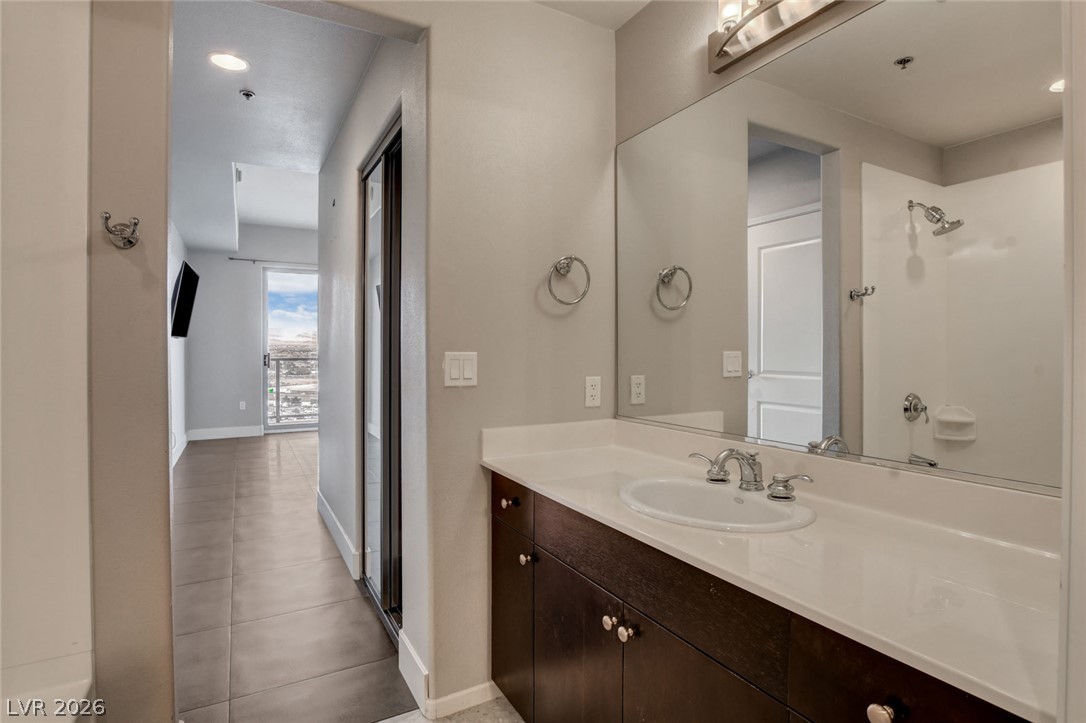 8255 Las Vegas Boulevard 1504 Las Vegas NV 89123