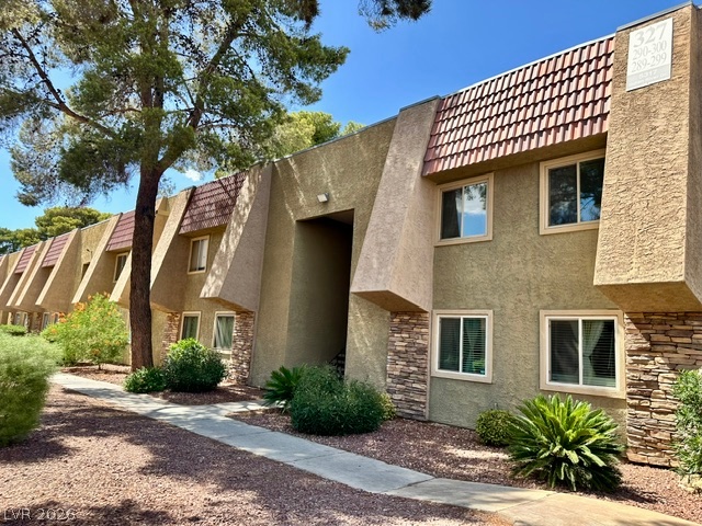 5317 Indian River Drive 297 Las Vegas NV 89103