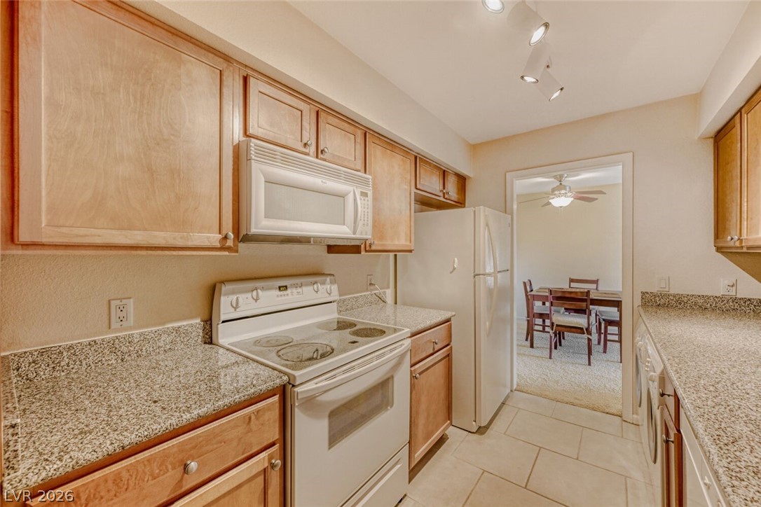 668 Oakmont Avenue 1706 Las Vegas NV 89109