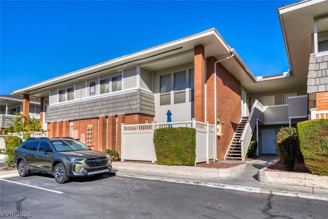 668 Oakmont Avenue 1706 Las Vegas NV 89109