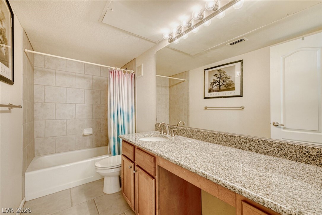 668 Oakmont Avenue 1706 Las Vegas NV 89109