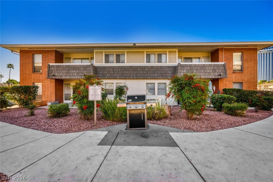 668 Oakmont Avenue 1706 Las Vegas NV 89109