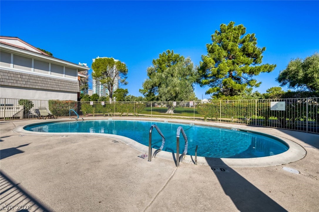 668 Oakmont Avenue 1706 Las Vegas NV 89109