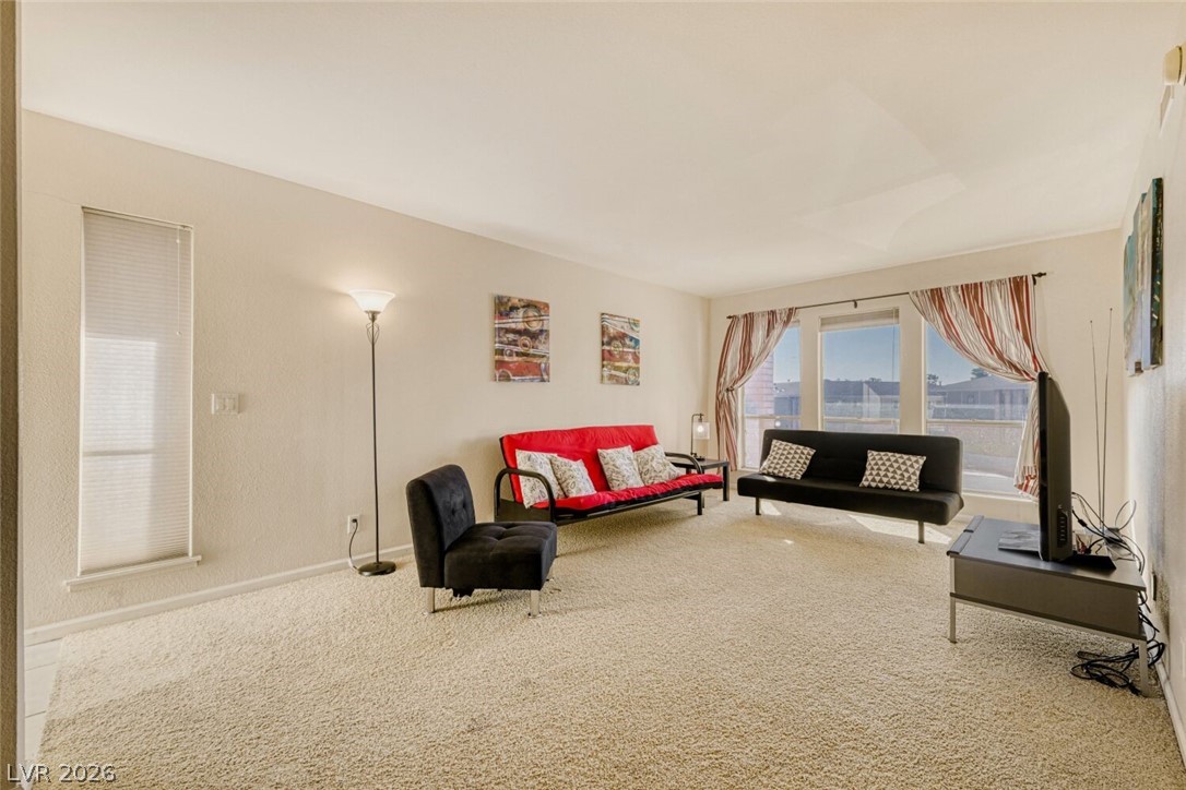 668 Oakmont Avenue 1706 Las Vegas NV 89109
