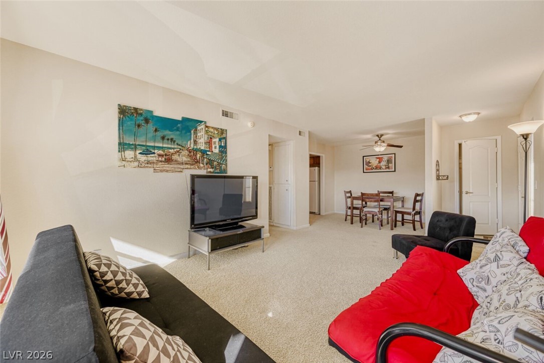 668 Oakmont Avenue 1706 Las Vegas NV 89109