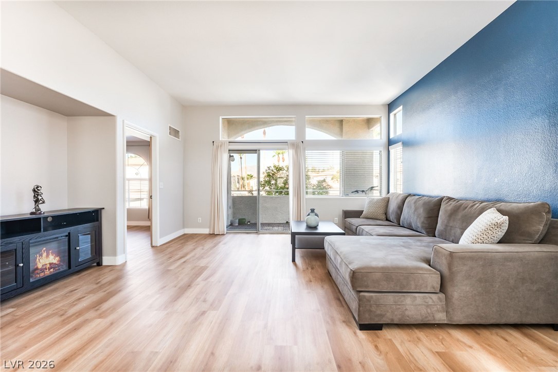 3125 North Buffalo Drive 2097 Las Vegas NV 89128