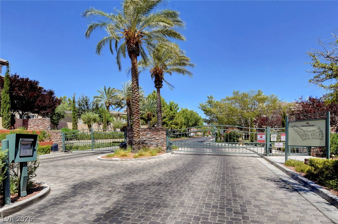 10820 Amber Ridge Drive 202 Las Vegas NV 89144