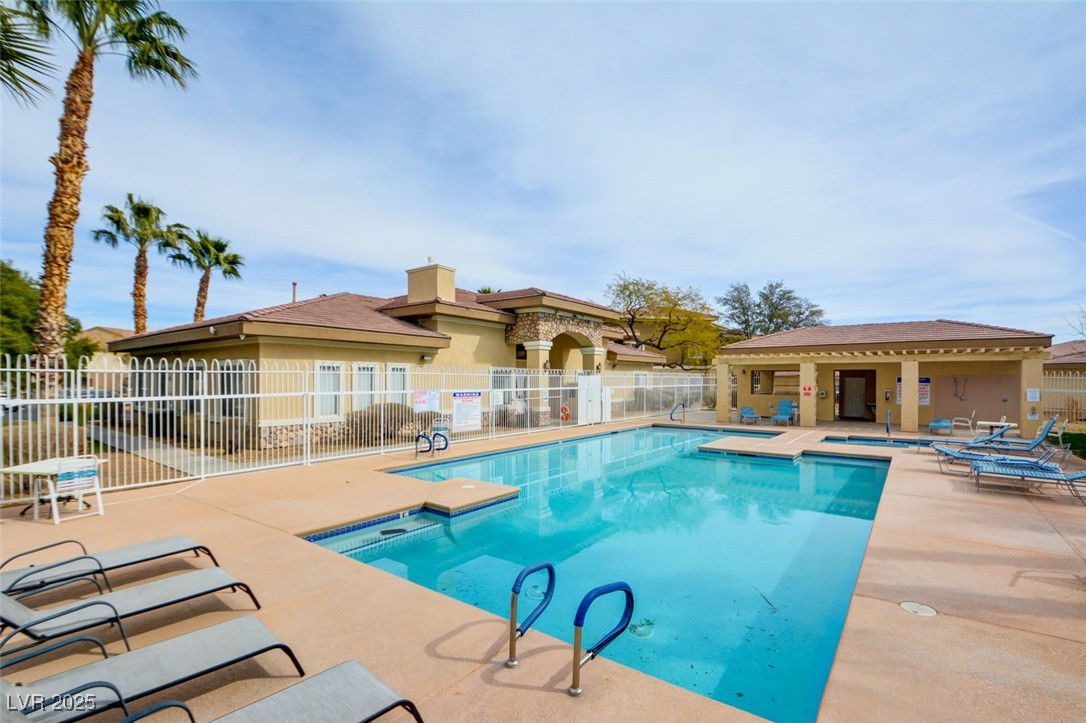 833 Aspen Peak Loop 712 Henderson NV 89011