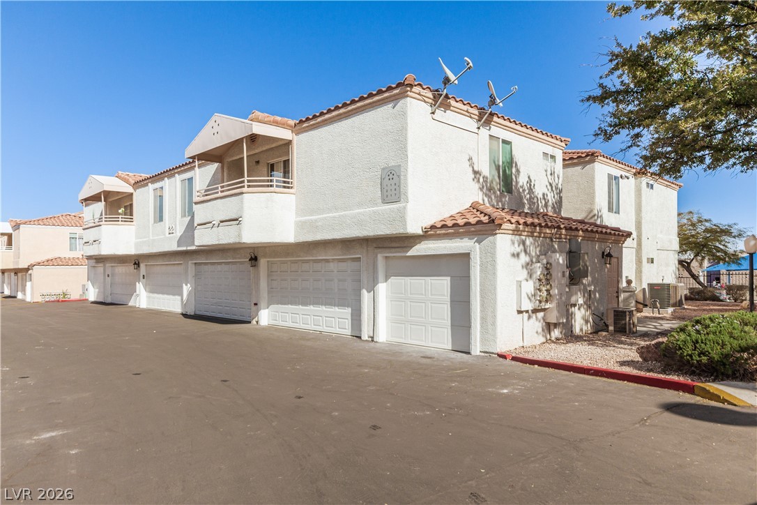 8452 Boseck Drive 217 Las Vegas NV 89145