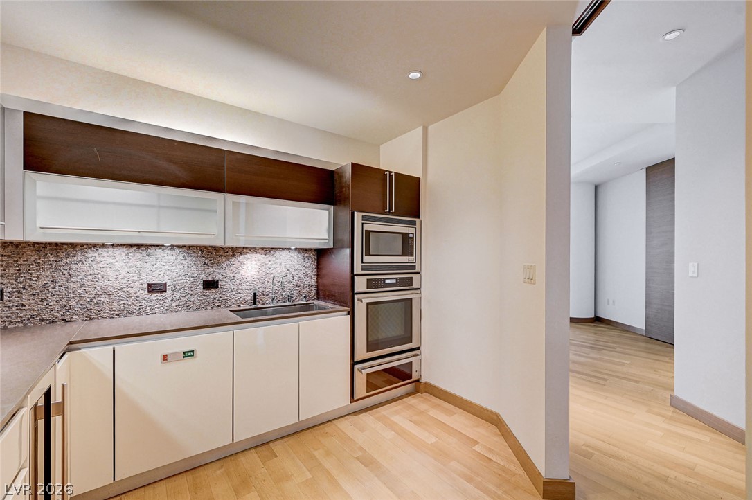 3750 South Las Vegas Boulevard 3707 Las Vegas NV 89158