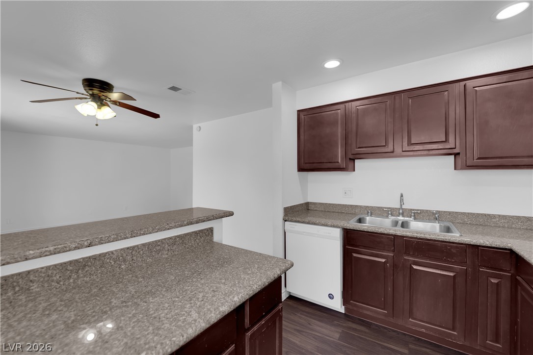 4421 Alexis Drive 428 Las Vegas NV 89103