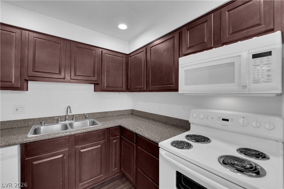 4421 Alexis Drive 428 Las Vegas NV 89103