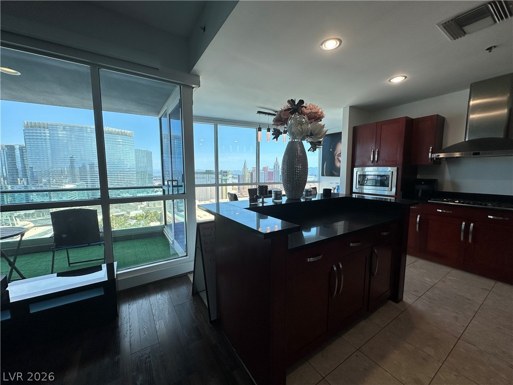 4575 Dean Martin Drive 2907 Las Vegas NV 89103