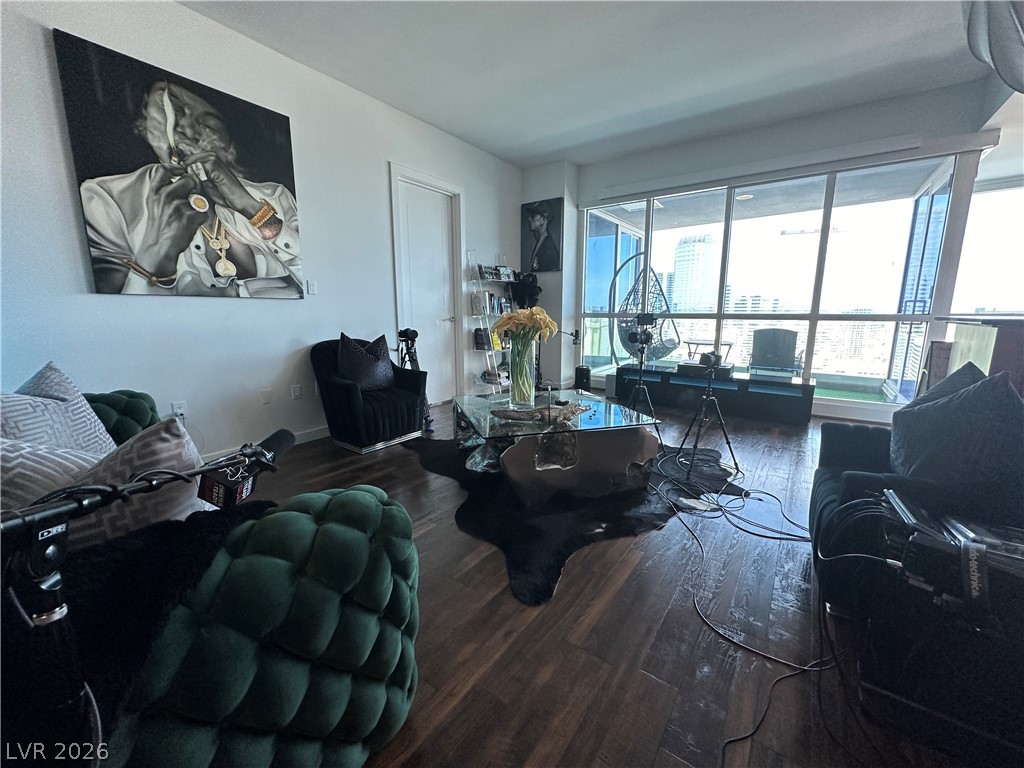 4575 Dean Martin Drive 2907 Las Vegas NV 89103