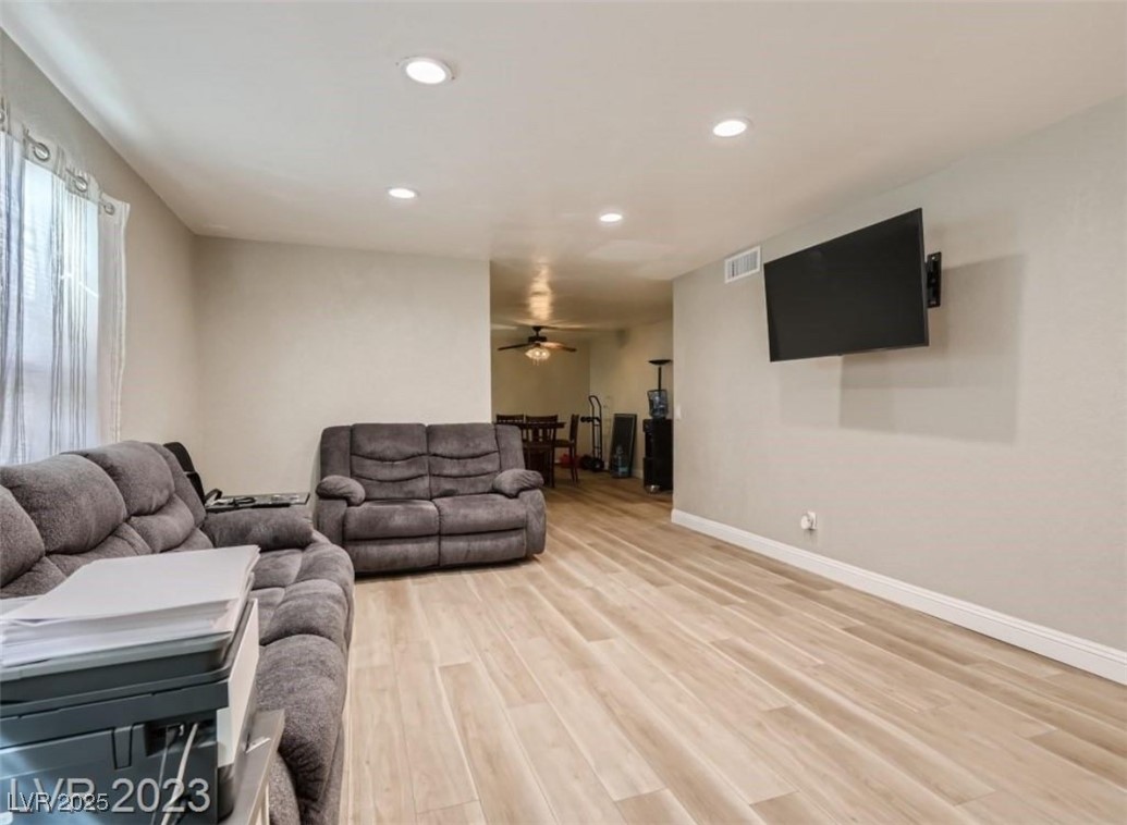 2080 Karen Avenue 34 Las Vegas NV 89169