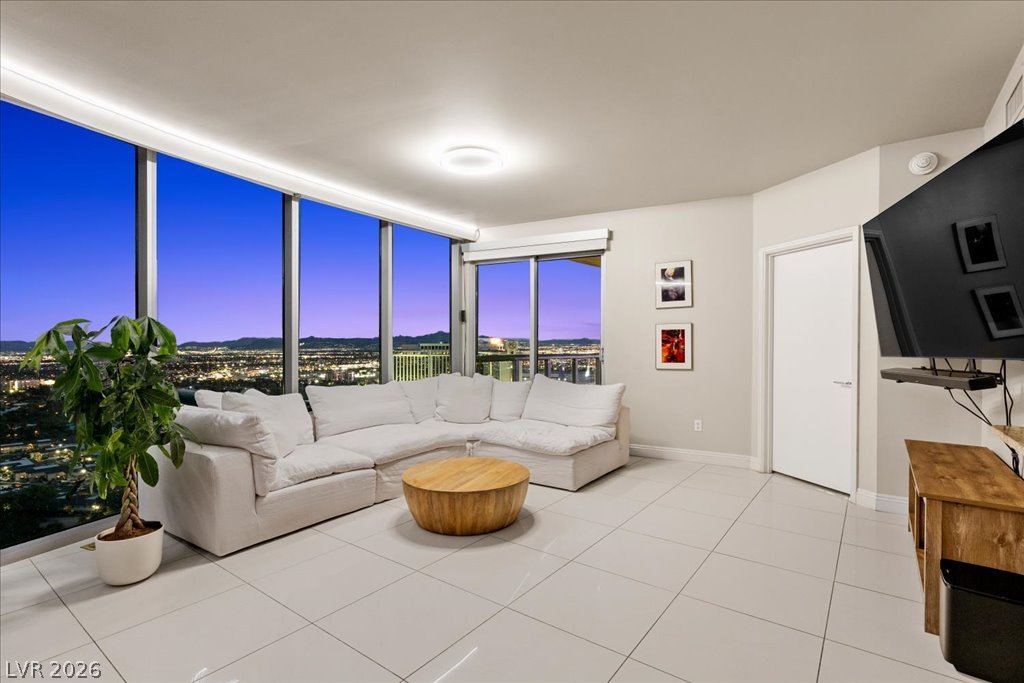 222 Karen Avenue 3407 Las Vegas NV 89109
