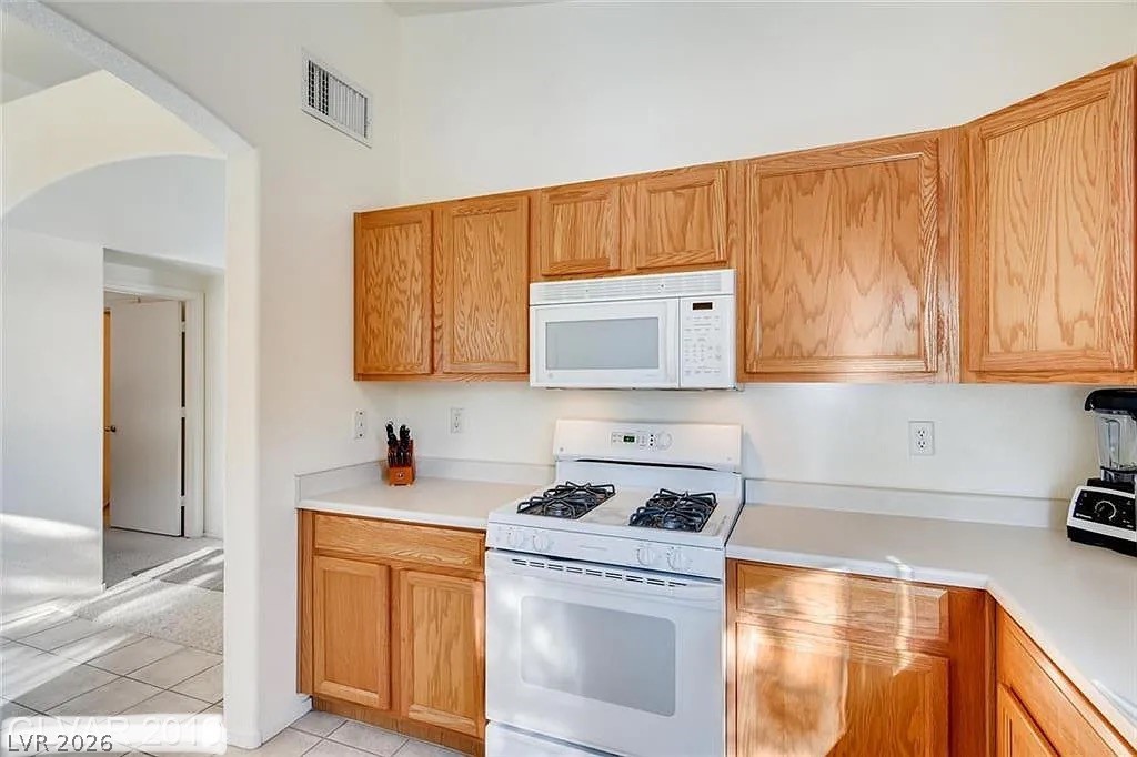 2053 Jade Creek Street 206 Las Vegas NV 89117