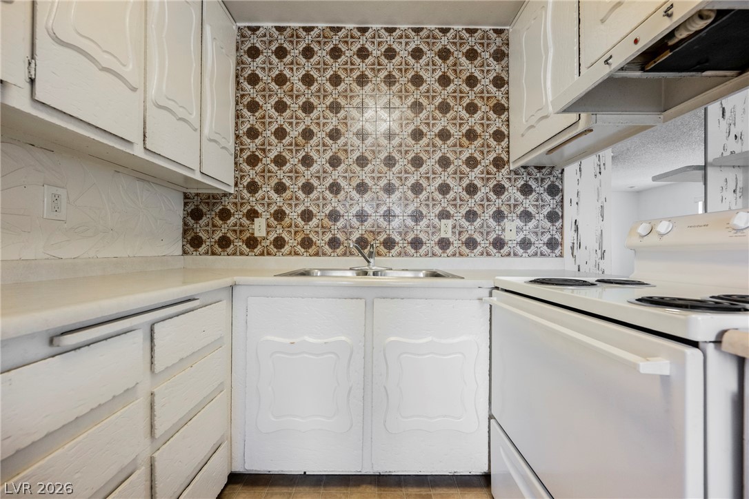 1337 Dorothy Avenue 4 Las Vegas NV 89119