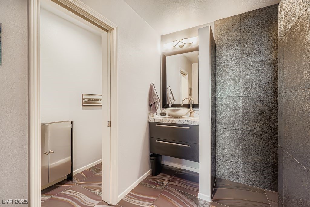 8255 Las Vegas Boulevard 1503 Las Vegas NV 89123