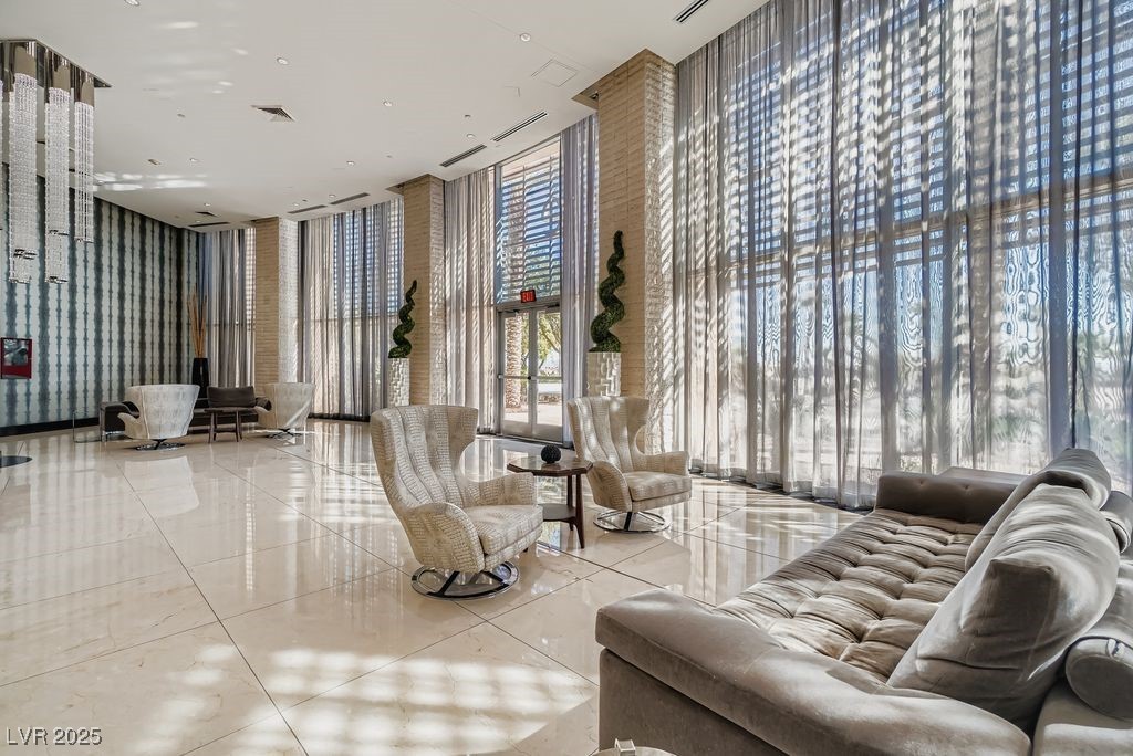 8255 Las Vegas Boulevard 1503 Las Vegas NV 89123