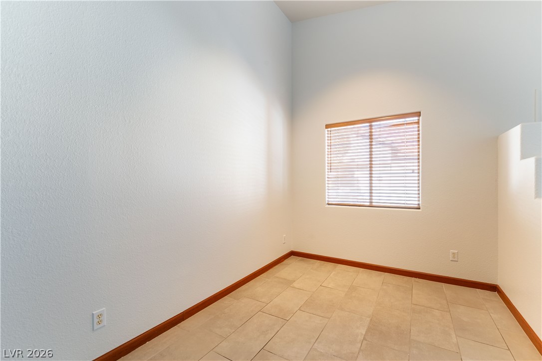 2110 Los Feliz Street 2014 Las Vegas NV 89156