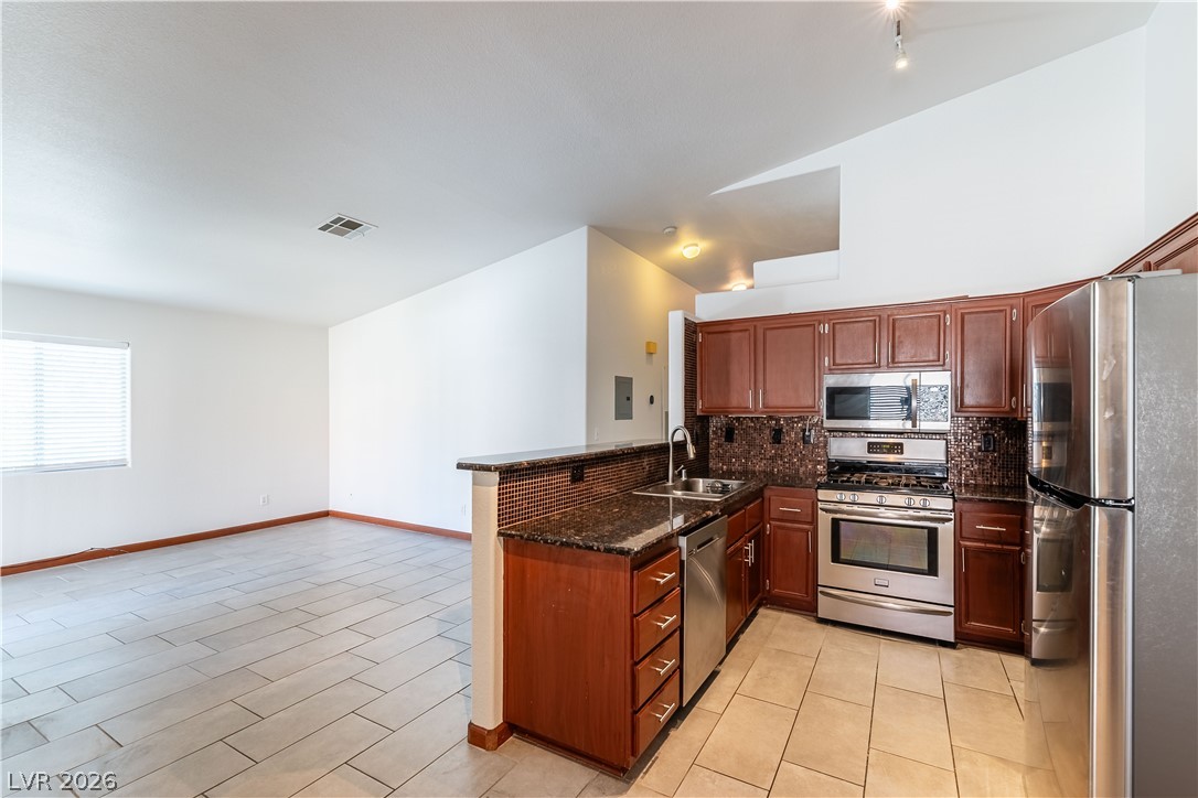2110 Los Feliz Street 2014 Las Vegas NV 89156