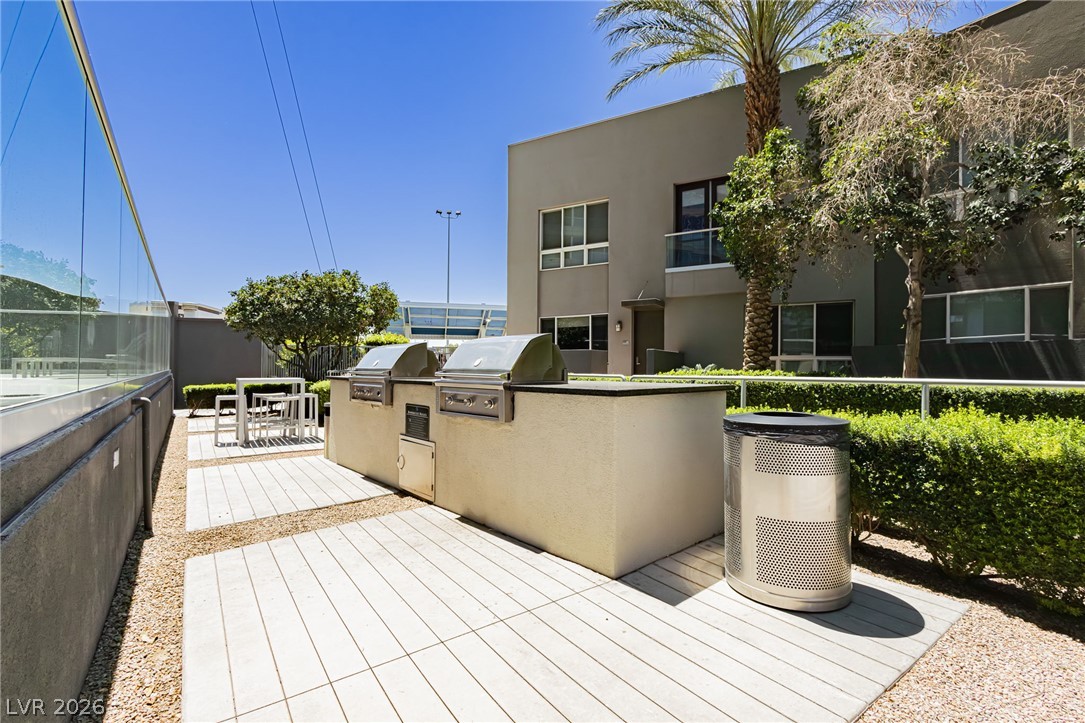 4525 Dean Martin Drive 2012 Las Vegas NV 89103