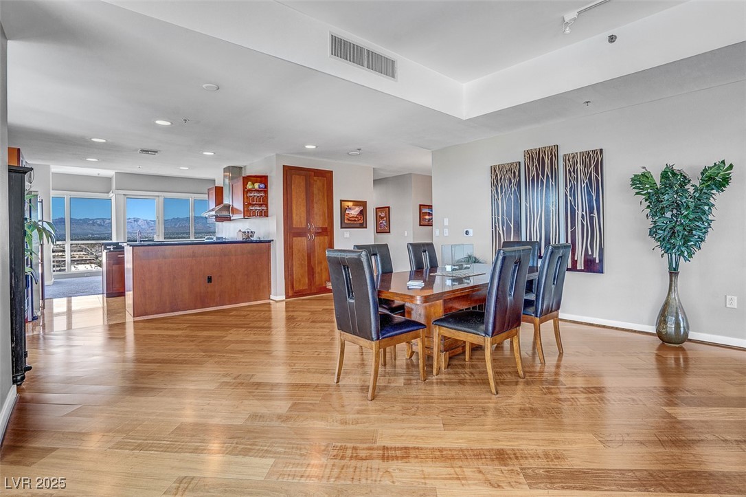 4525 Dean Martin Drive 2506 Las Vegas NV 89103