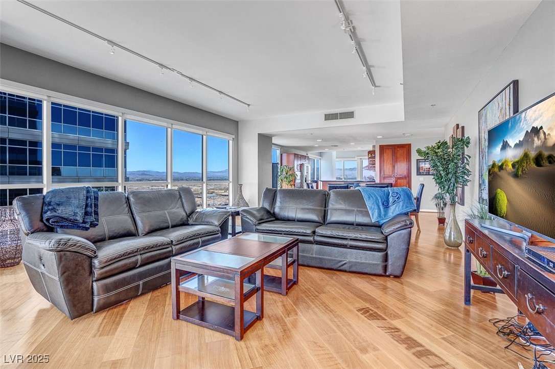4525 Dean Martin Drive 2506 Las Vegas NV 89103
