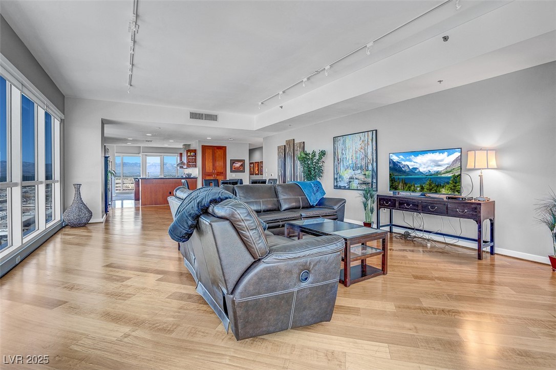 4525 Dean Martin Drive 2506 Las Vegas NV 89103