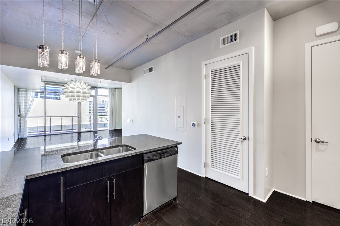 353 Bonneville Avenue 511 Las Vegas NV 89101