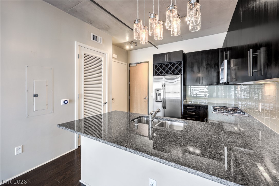 353 Bonneville Avenue 511 Las Vegas NV 89101