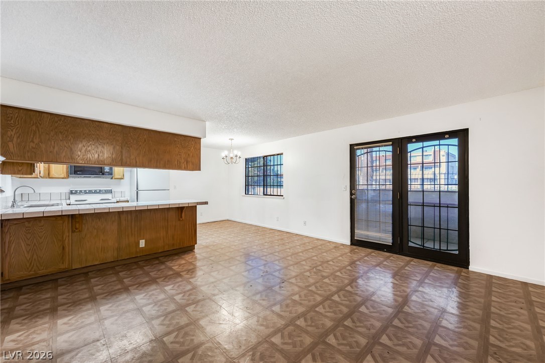 4340 Sanderling Circle 78 Las Vegas NV 89103