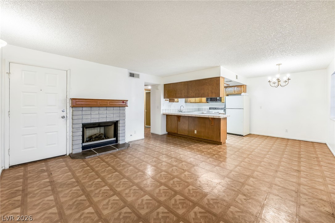 4340 Sanderling Circle 78 Las Vegas NV 89103