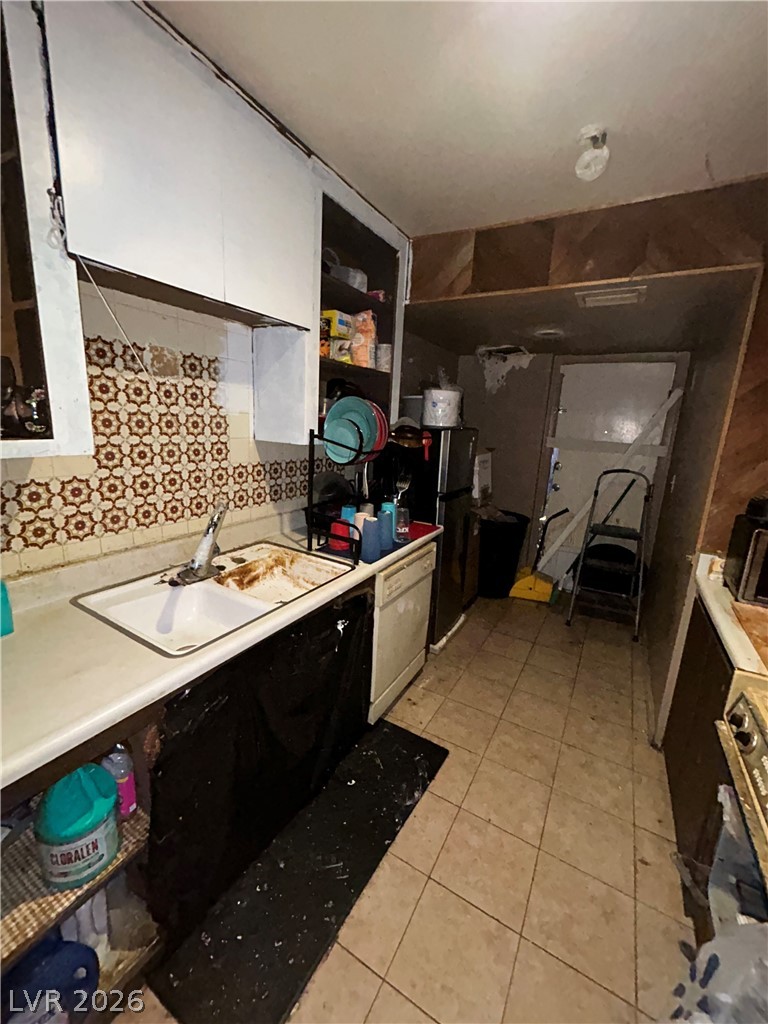 4758 Roberta Street 2 Las Vegas NV 89119