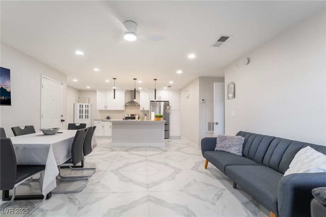 2200 South Fort Apache Road 1038 Las Vegas NV 89117